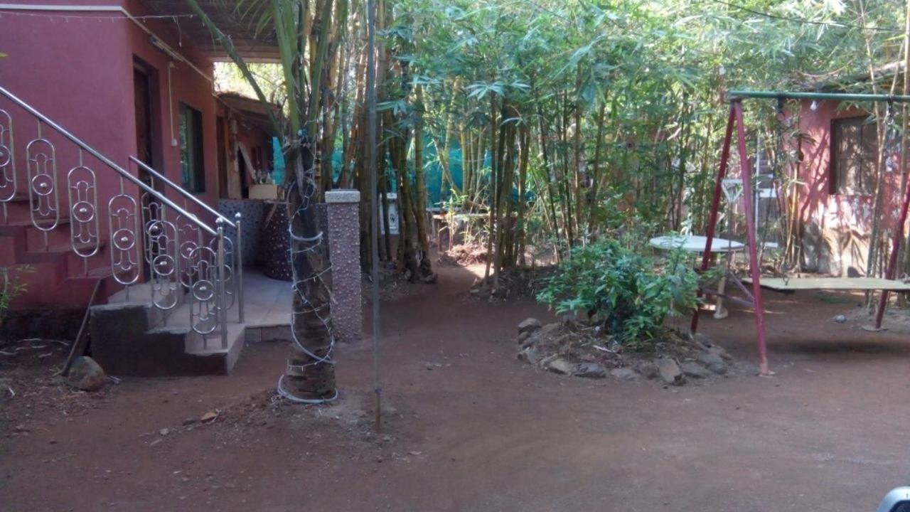 آليباغ Samartha Cottage, Varsoli المظهر الخارجي الصورة